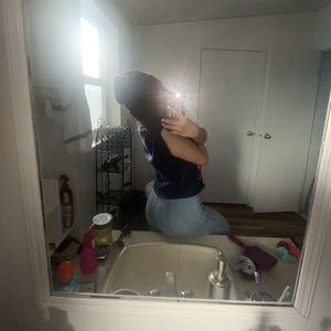 Meet your Posher, Evie